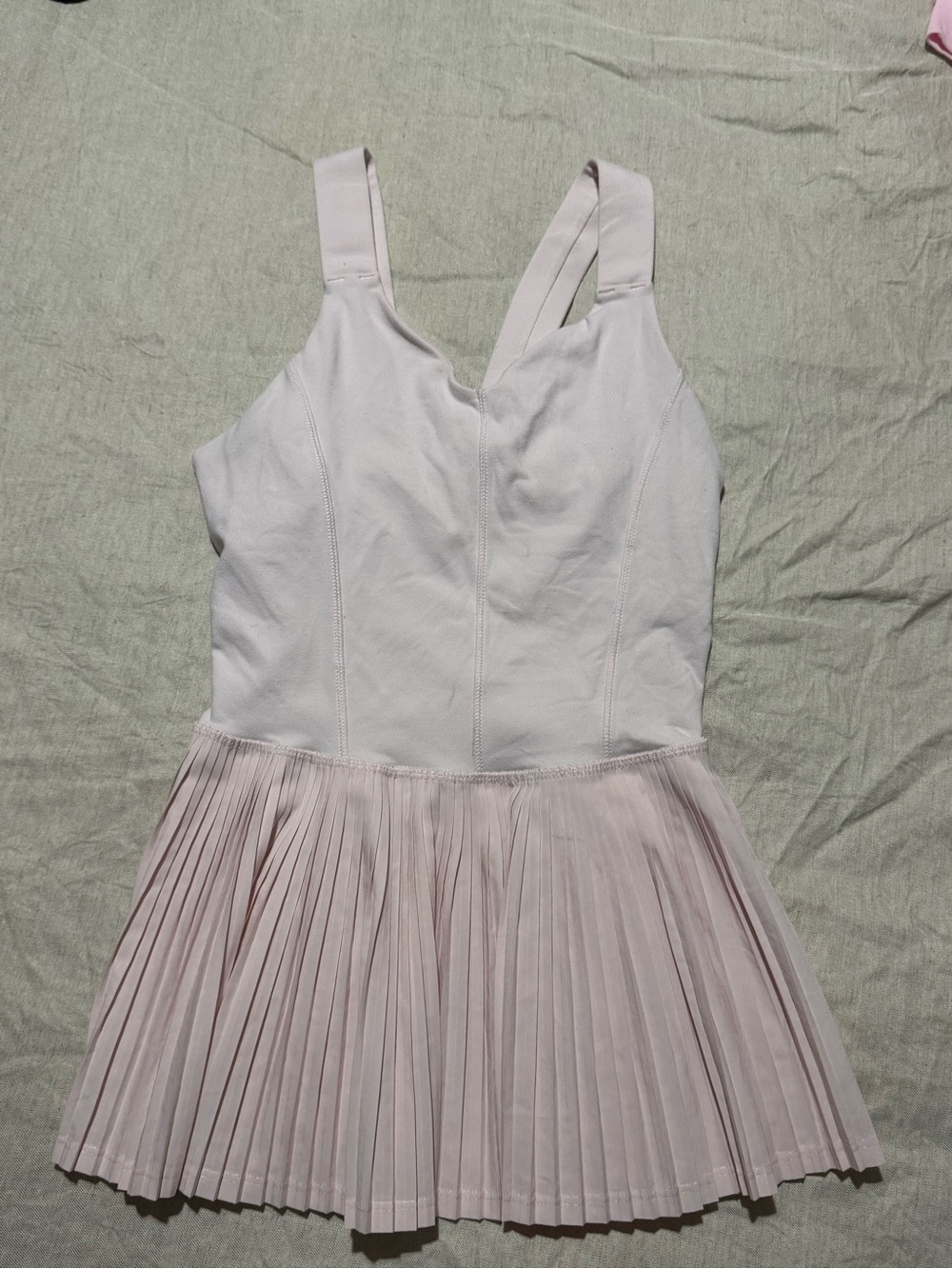 lululemon Women’s City Tank Pleated Peplum Open Back Athletic Shirt Size 4
